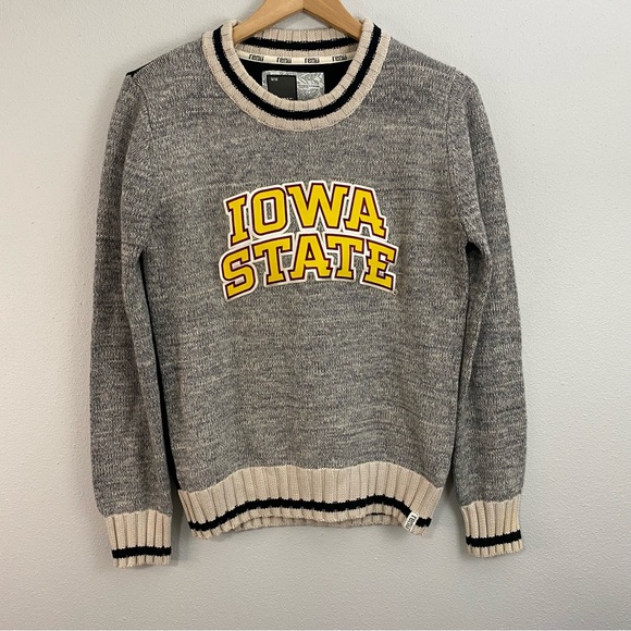 Renu Iowa State University Crewneck Sweater Women’s Size Medium - Picture 1 of 7